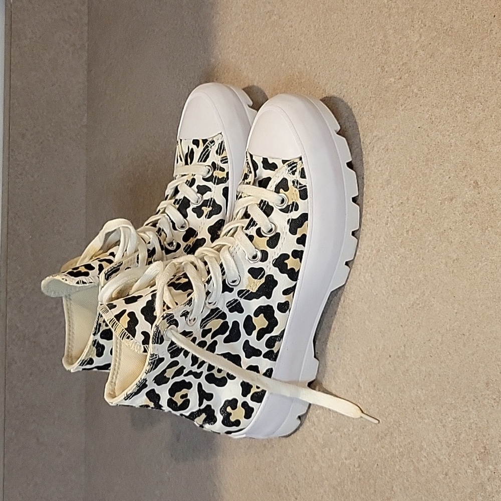 Women's Converse CTAS Lugged Hi Top Platform Sneaker Leopard size 6